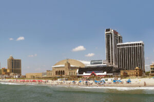 Trump Plaza am Boardwalk von Atlantic City