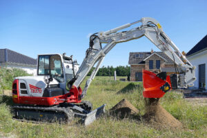 Der Sieben-Tonnen-Bagger Takeuchi TB 370 im Einsatz