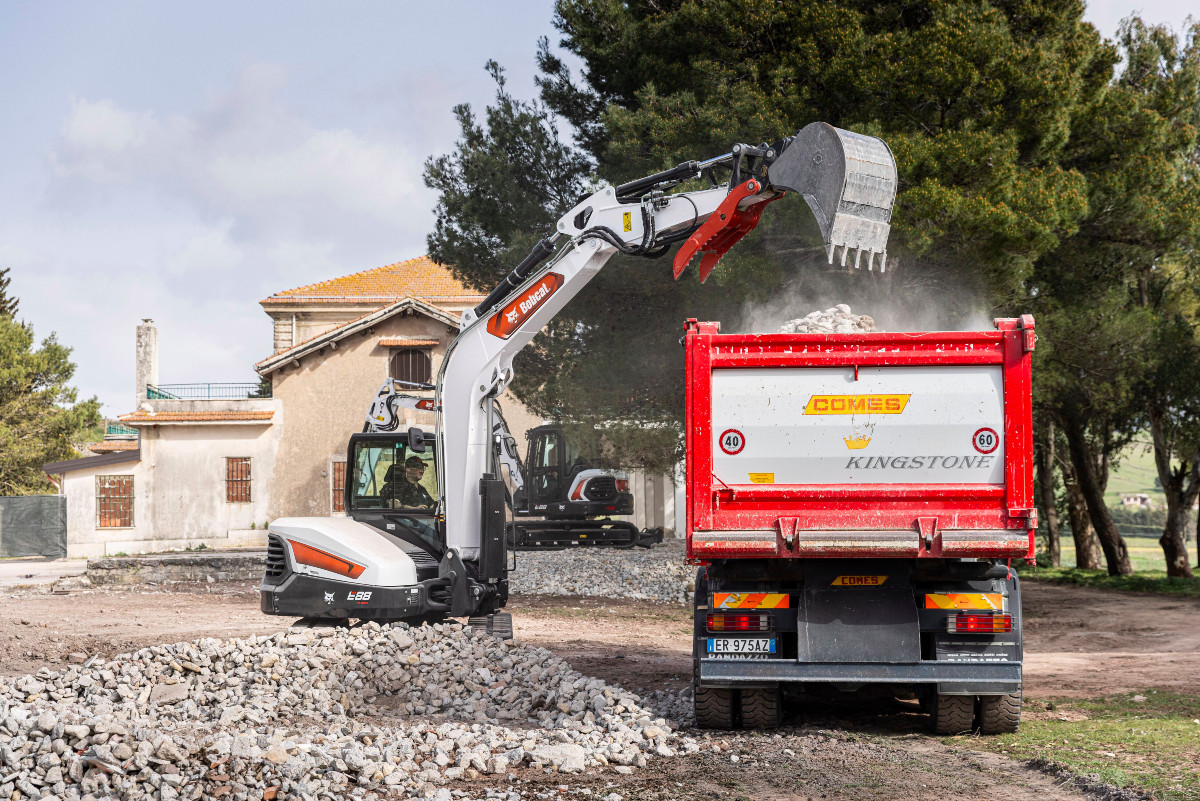 You are currently viewing Bobcat E88: neuer Bagger der R2-Serie