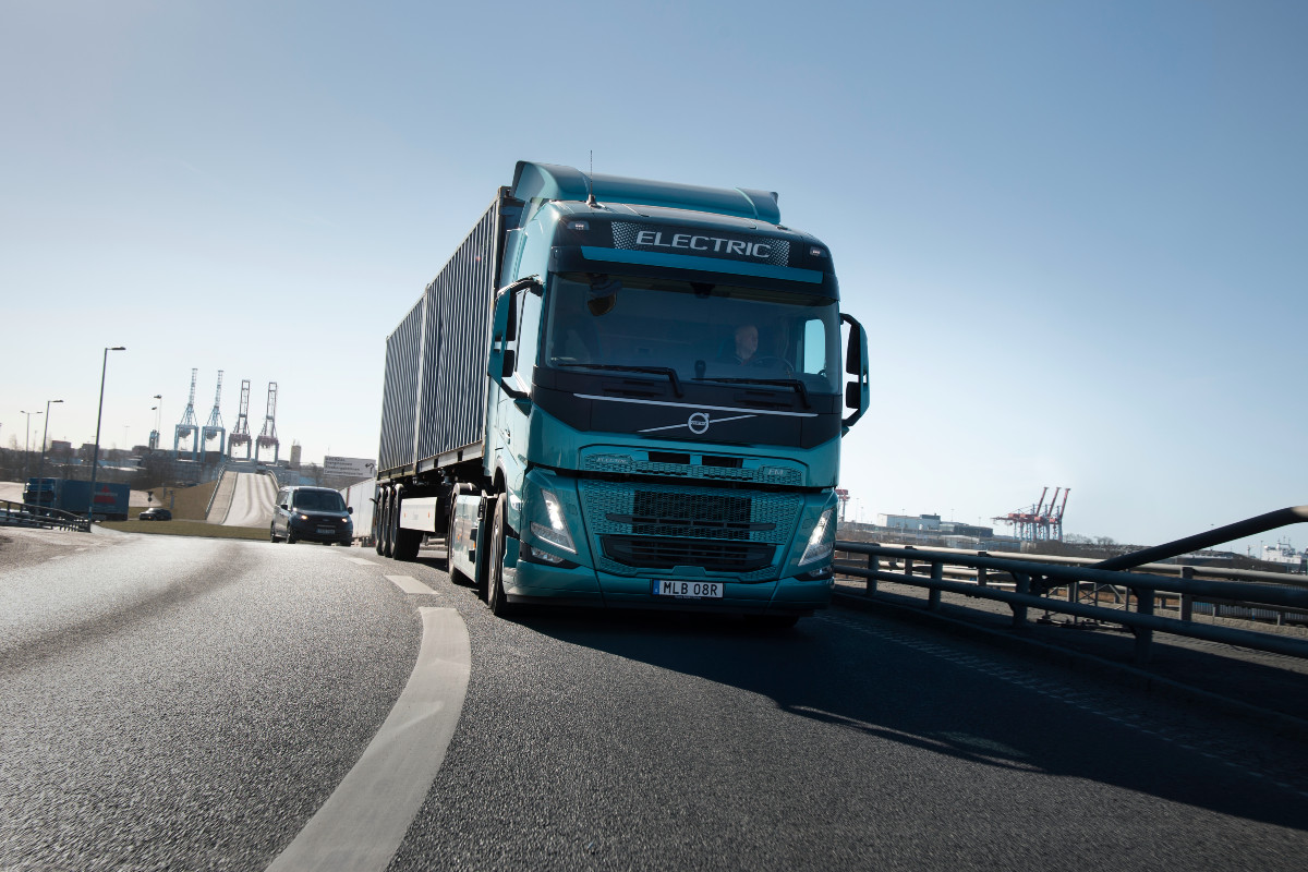 You are currently viewing Volvo Trucks zeigt E-Lkw auf der IFAT 2022