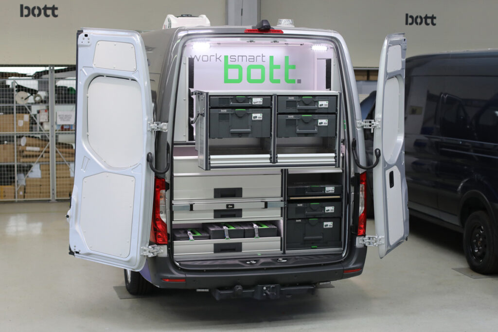 Branchenfahrzeuge von Bott - PROTRADER.ONE