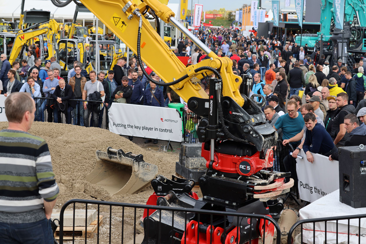 Read more about the article Rototilt rockt die bauma