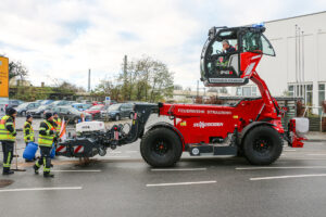 Sennebogen 340 G Teleskoplader bei der Feuerwehr