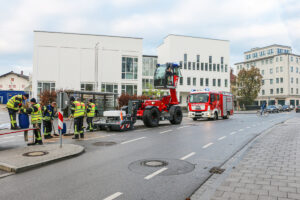 Sennebogen 340 G Teleskoplader bei der Feuerwehr