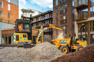 JCB präsentiert mit eine breite Palette von Tiefbau- und Waste-/Recycling-Maschinen auf der RATL.