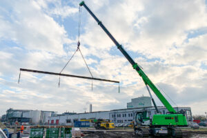 Read more about the article Raupen-Teleskopkrane – 50 t Tragkraft