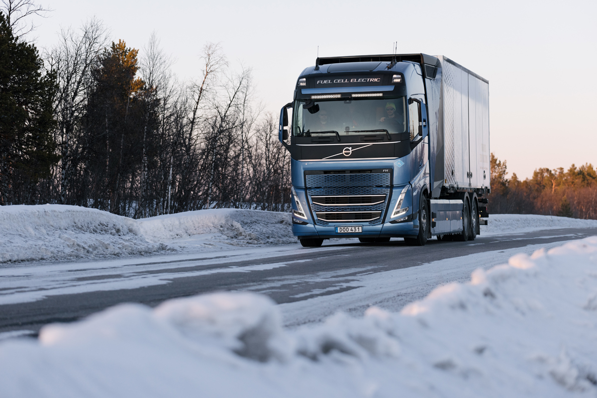 Read more about the article Volvo Trucks – LKW mit 2 Brennstoffzellen