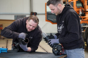 Werkstatt-Tipps der Parts Specialists Lars und Kevin zum Thema Gelenkwelle