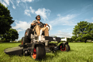 Bobcat führt eine neue Reihe von Rasenmähern für den professionellen Einsatz ein