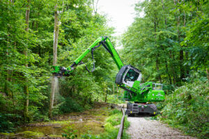 Sennebogen Fällbagger 718 E