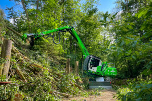 Sennebogen Fällbagger 718 E