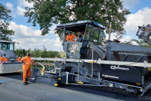 Dynapac Straßenfertiger für die Dallmann Straßen- und Tiefbau GmbH