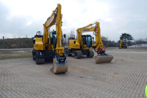 Komatsu PW 168 und PW198