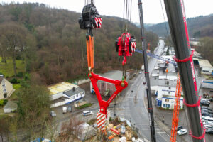 Liebherr Mobilkrane LTM 1650-8.1 und LTM 1450-8.1 bei Brückenerneuerung