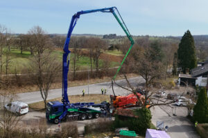 Vollelektrische Autobetonpumpe von Volvo Trucks und Putzmeister auf der bauma 2025