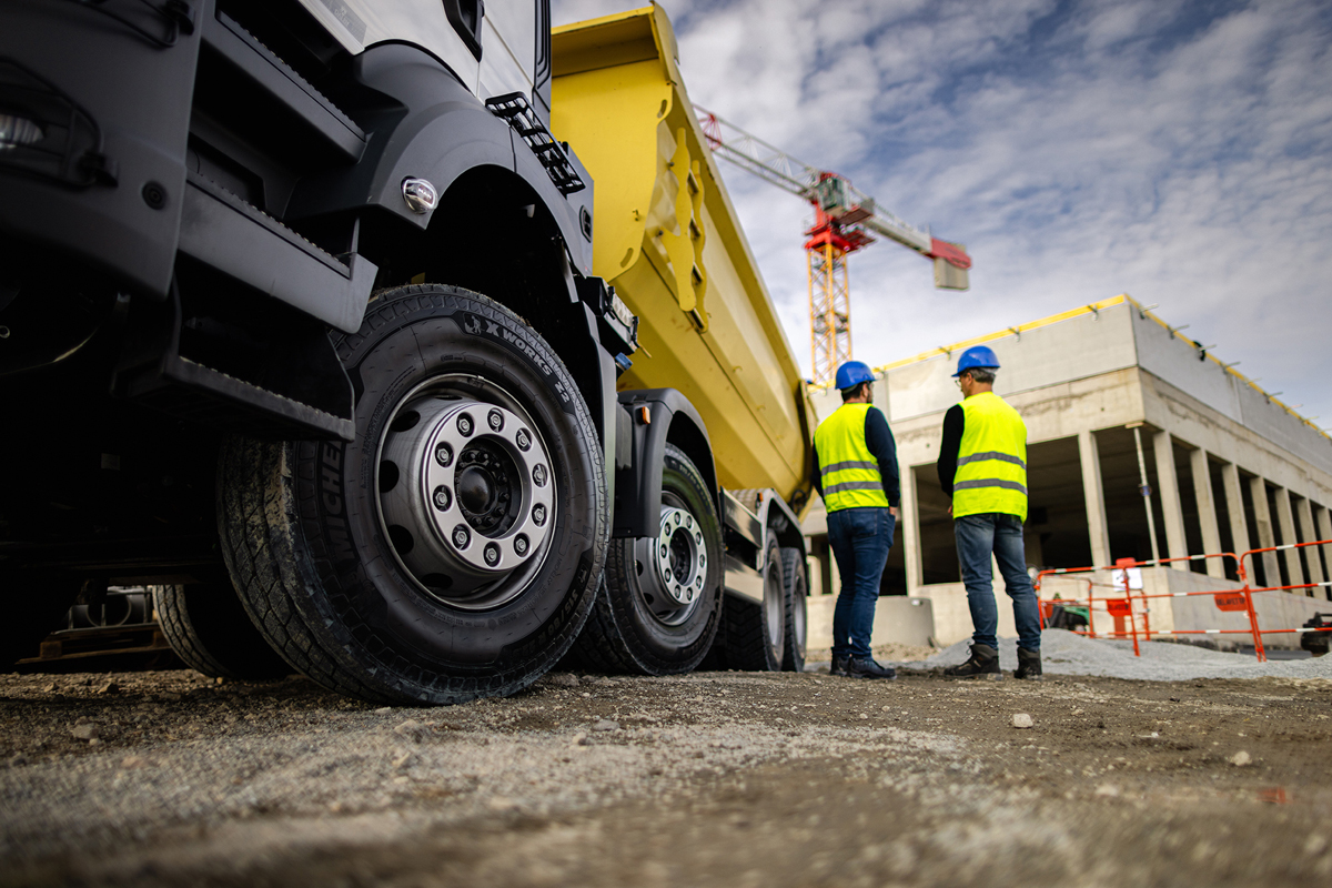 Du betrachtest gerade Michelin X Works Z2/D2 – Baustellen-Held