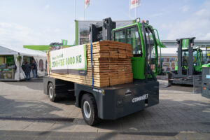 Combilift Combi-FSE 8000 und Combi Xtender auf der LIGNA 2025