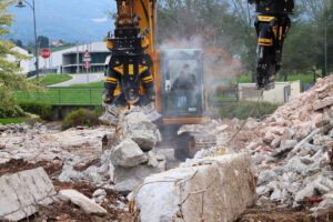 MB Crusher Abbruchzangen