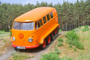 75 Jahre VW Bulli, Jubiläumsfeier in der Autostadt