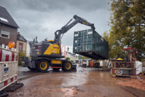 Volvo CE Kurzheck-Mobilbagger EWR150 und EWR170