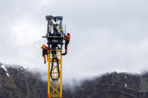 Montage des Turmdrehkrans Sáez TLS 60 14 von BKL im hochalpinen Silvretta-Gelände