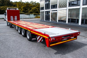 Mehr über den Artikel erfahren 3-Achs-Megatrailer setzt Maßstäbe