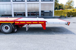 Neuer 3-Achs-Megatrailer von ES-GE