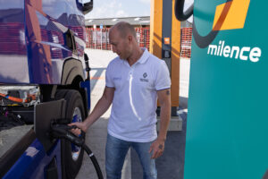 Milence eröffnet Ladepark in Recklinghausen