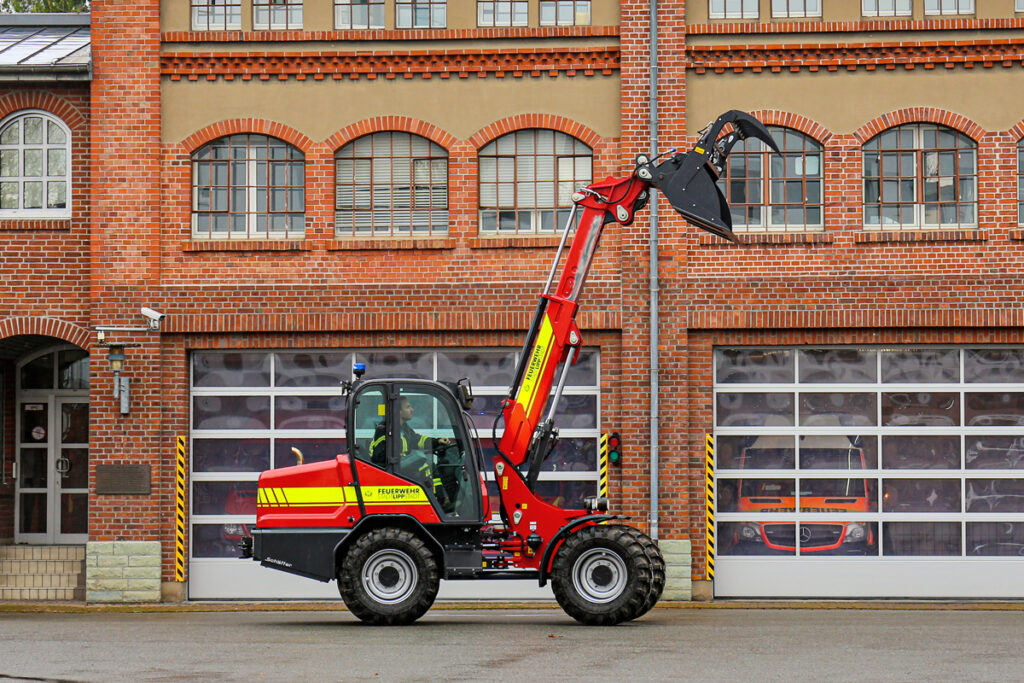 Teleradlader Schäffer 6680 T bei der Feuerwehr Lippstadt