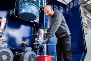 Lutz Lube Drive: Schmierfett mit dem Akkuschrauber pumpen