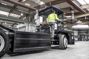 Der neue Kamag PrecisionTractor PT 201