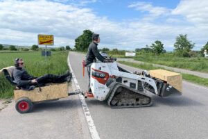 Mehr über den Artikel erfahren Bobcat MT100 – Roadtrip mit Raupenlader