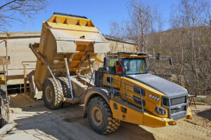 Bell B45E 4x4 im Einsatz bei den Ostrauer Kalkwerken