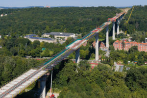 Mehr über den Artikel erfahren Gottleubatalbrücke in 70 Metern Höhe