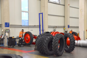 Bohnenkamp beeindruckt als Reifengroßhändler mit 110.000 Quadratmetern überdachter Lagerfläche und 1,3 Millionen Artikeln.