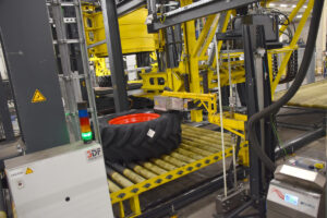 Bohnenkamp beeindruckt als Reifengroßhändler mit 110.000 Quadratmetern überdachter Lagerfläche und 1,3 Millionen Artikeln.