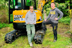 Sany SY35U als Schlüsselmaschine beim Umbau eines Bauernhofs.