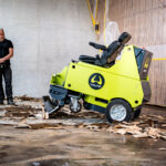 Wolff Aufsitz-Stripper Independence mit Vanguard Fi5.0 Lithium-Ionen-Akkus.