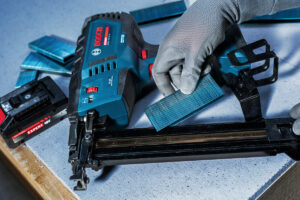 Bauklammerer Expert EXTH18V-50M von Bosch Power Tools