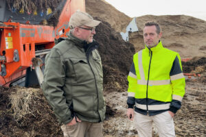 Arjes Compaktor 300 der Moerschen Mobile Aufbereitung GmbH im Einsatz auf dem Pferdehof von Markus Wipperfürth