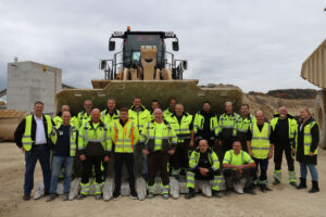 Cat Radlader 992 und Cat Muldenkipper 777 im Einsatz bei Märker