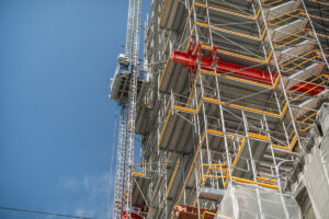 Geda 1500 Z/ZP bei der Sanierung des Perlachturms in Augsburg