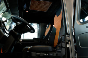 Luxus-Unimog auf Basis des U 4023 als Showcar