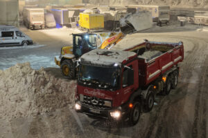 Mercedes-Benz Arocs im Schneedienst beim Biathlon-Weltcup 2026 in Oberhof