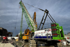 Sennebogen Krane im Einsatz: Schlitzwände und Schwerlastarbeiten für das neue U-Bahn-Netz von Paris
