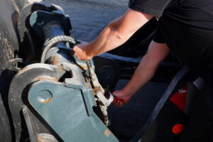 Der Hyundai HL955A Agriloader übernimmt in der Biogasanlage Kirchwalsede von Loick Bioenergie das Verladen