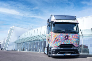 Mercedes-Benz Actros L ProCabin als Art Edition