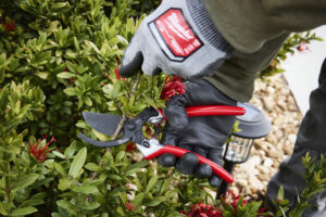 Neue Outdoor-Handwerkzeuge für GaLaBau und kommunale Anwendungen von Milwaukee