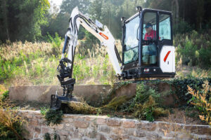 Kompakter Minibagger Bobcat E19 R2