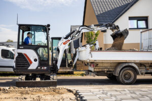 Kompakter Minibagger Bobcat E19 R2